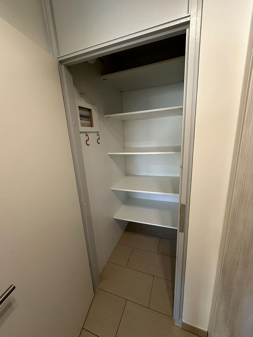 2 bedroom with open-plan kitchen flat to rent, 82 m², Amsterdamer Straße 1, Ludwigshafen am Rhein, Rhineland-Palatinate 2 bedroom with open-plan kitchen flat to rent, 82 m², Amsterdamer Straße 1, Ludwigshafen am Rhein, Rhineland-Palatinate