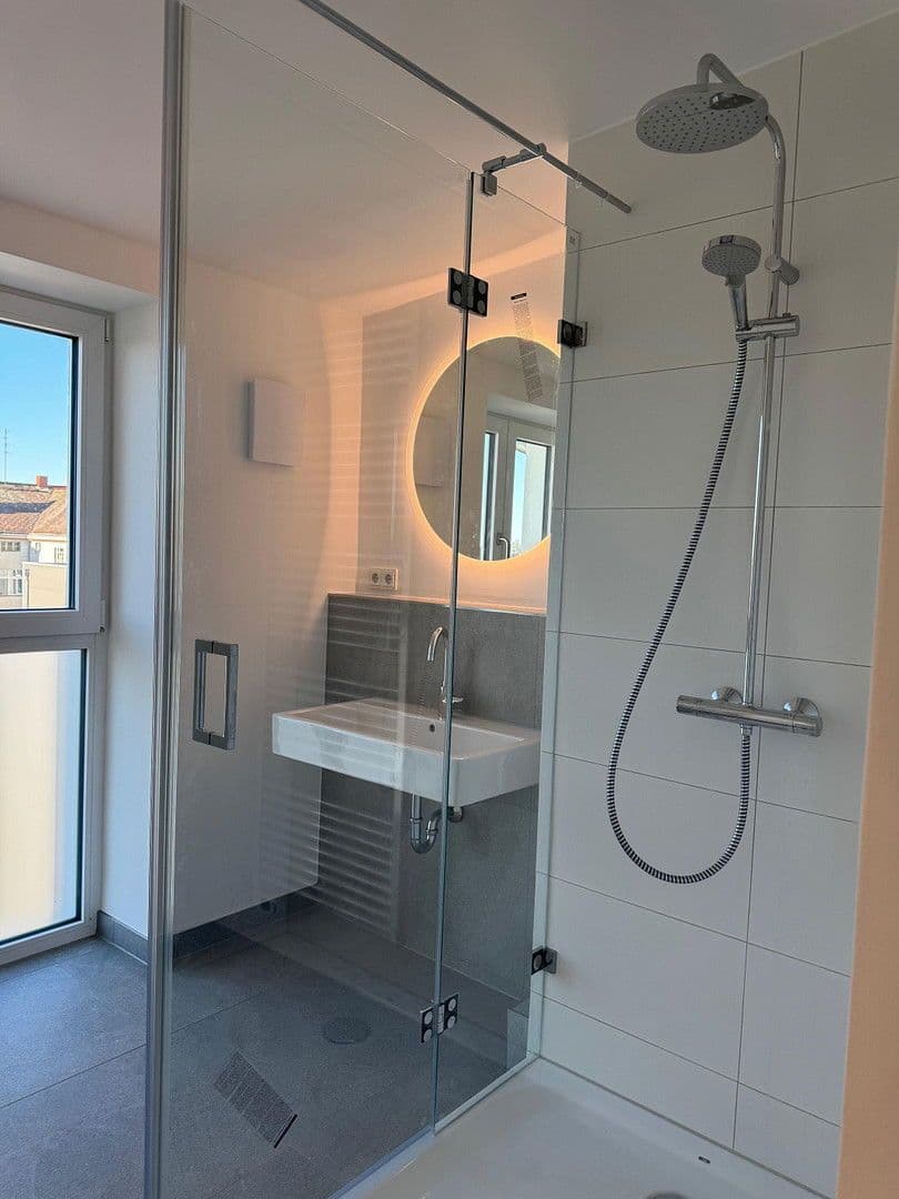 1 bedroom with open-plan kitchen flat for sale, 67 m², Walderseestraße, Berlin, Berlin 1 bedroom with open-plan kitchen flat for sale, 67 m², Walderseestraße, Berlin, Berlin