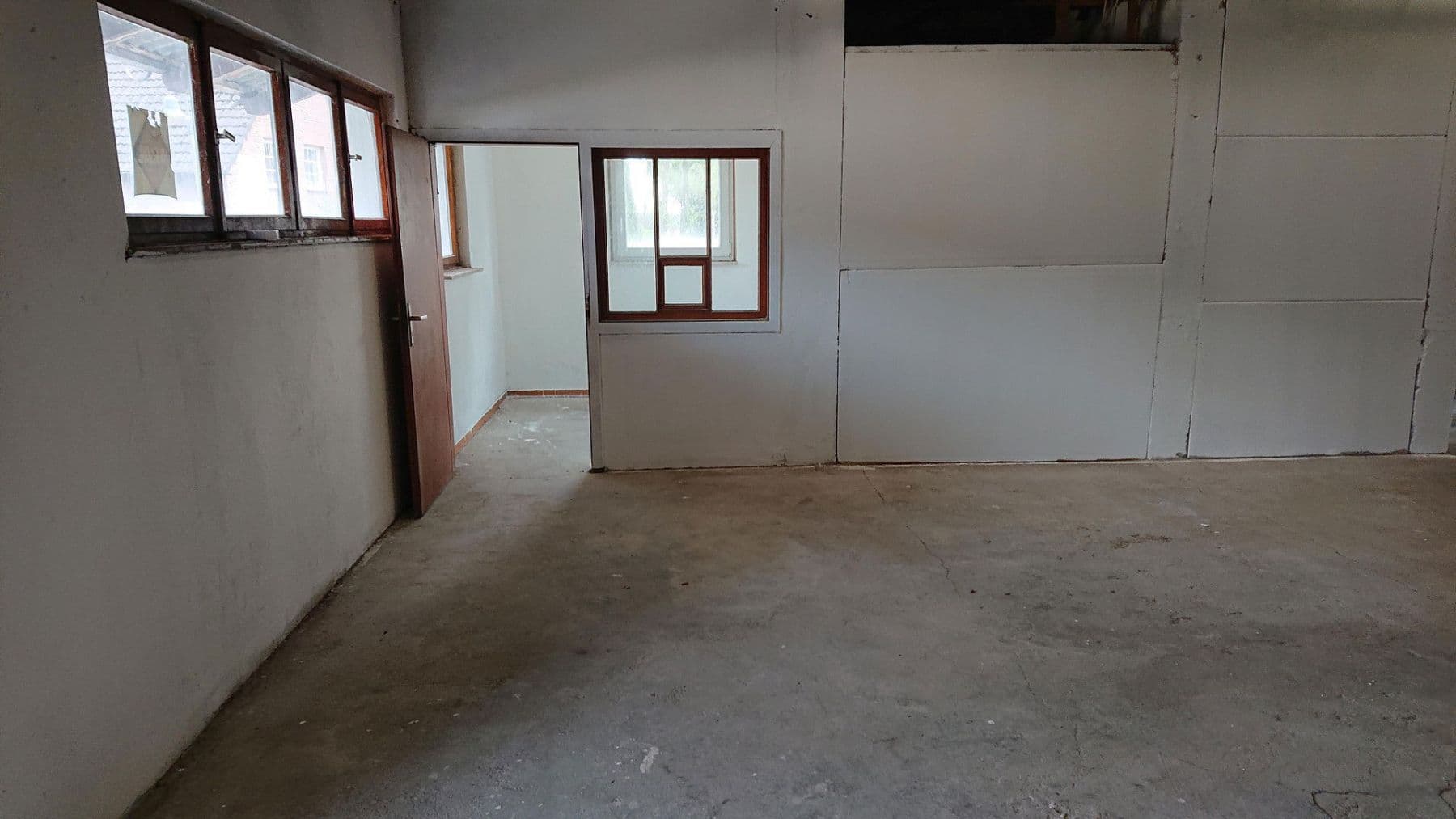 non-residential property to rent, 120 m², Garstenstrasse 8, Neunkirchen-Seelscheid, North Rhine-Westphalia non-residential property to rent, 120 m², Garstenstrasse 8, Neunkirchen-Seelscheid, North Rhine-Westphalia