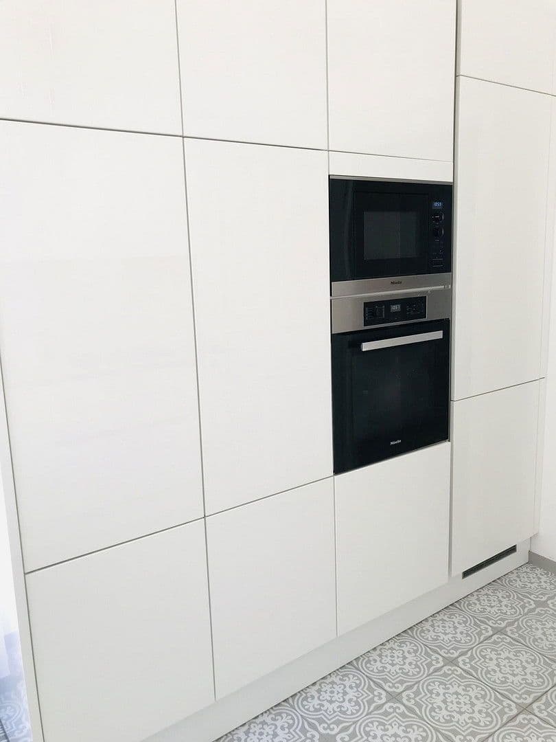 3 bedroom flat to rent, 100 m², Wiesbaden, Hesse 3 bedroom flat to rent, 100 m², Wiesbaden, Hesse