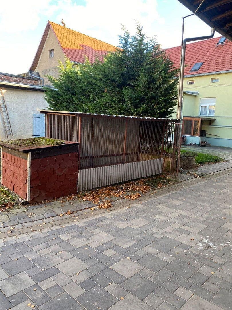 house for sale, 260 m², Nienburg (Saale), Saxony-Anhalt house for sale, 260 m², Nienburg (Saale), Saxony-Anhalt