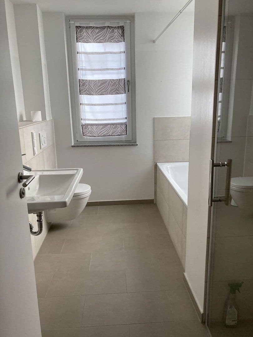 3 bedroom flat to rent, 98 m², Welschstrasse, Wiesbaden, Hesse 3 bedroom flat to rent, 98 m², Welschstrasse, Wiesbaden, Hesse