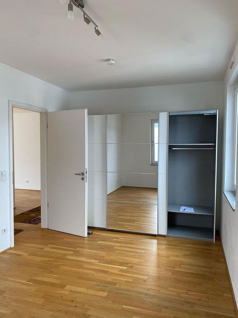 3 bedroom flat to rent, 98 m², Welschstrasse, Wiesbaden, Hesse 3 bedroom flat to rent, 98 m², Welschstrasse, Wiesbaden, Hesse