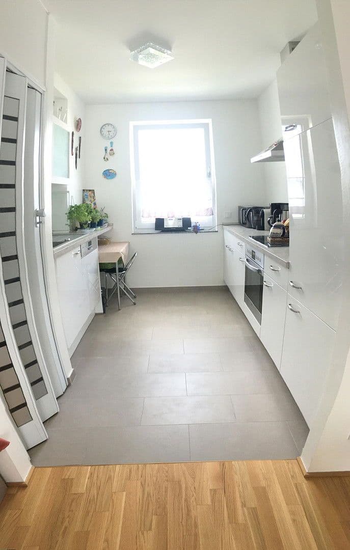 3 bedroom flat to rent, 98 m², Welschstrasse, Wiesbaden, Hesse 3 bedroom flat to rent, 98 m², Welschstrasse, Wiesbaden, Hesse