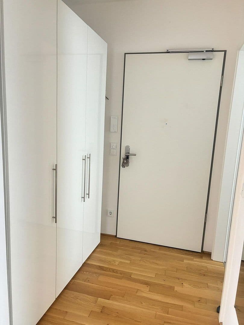 3 bedroom flat to rent, 98 m², Welschstrasse, Wiesbaden, Hesse 3 bedroom flat to rent, 98 m², Welschstrasse, Wiesbaden, Hesse