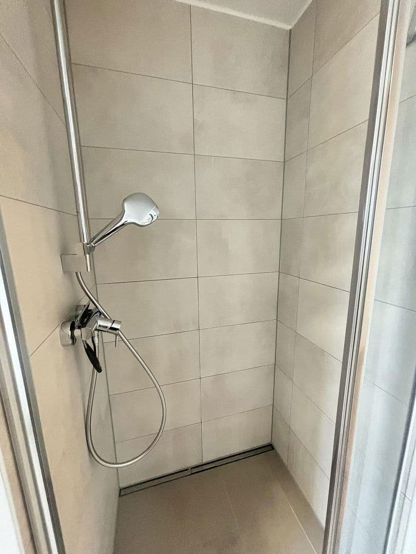 3 bedroom flat to rent, 98 m², Welschstrasse, Wiesbaden, Hesse 3 bedroom flat to rent, 98 m², Welschstrasse, Wiesbaden, Hesse