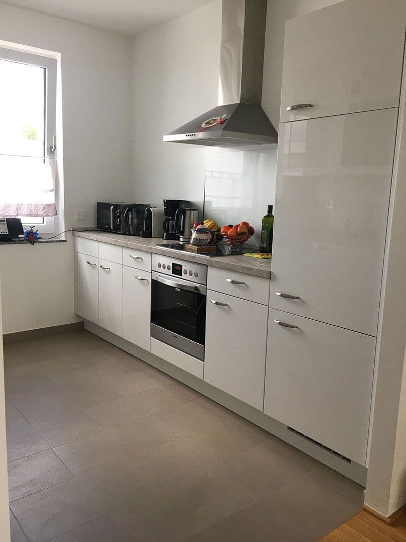 3 bedroom flat to rent, 98 m², Welschstrasse, Wiesbaden, Hesse 3 bedroom flat to rent, 98 m², Welschstrasse, Wiesbaden, Hesse