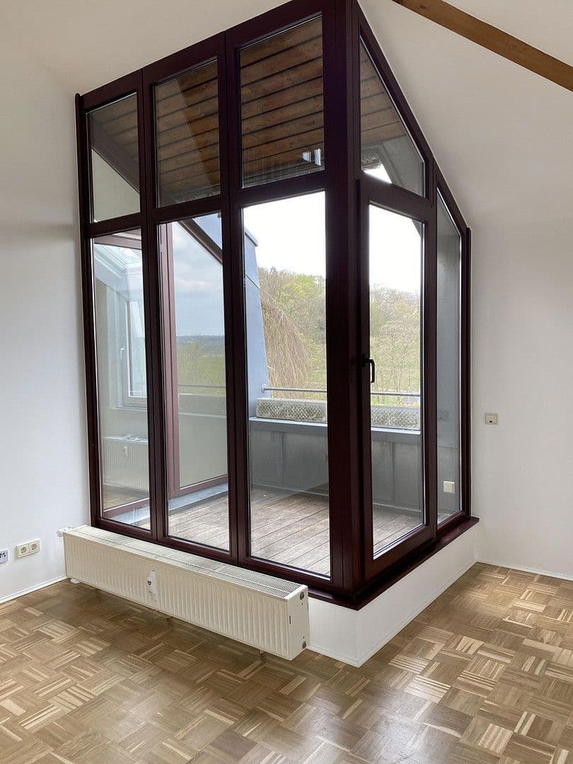 4 bedroom flat to rent, 108 m², Richard-Strauß-Allee 3, Wuppertal, North Rhine-Westphalia 4 bedroom flat to rent, 108 m², Richard-Strauß-Allee 3, Wuppertal, North Rhine-Westphalia