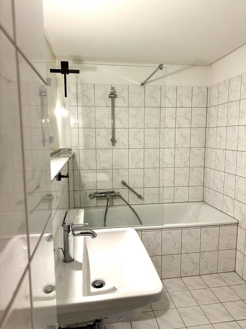 4 bedroom flat to rent, 108 m², Richard-Strauß-Allee 3, Wuppertal, North Rhine-Westphalia 4 bedroom flat to rent, 108 m², Richard-Strauß-Allee 3, Wuppertal, North Rhine-Westphalia