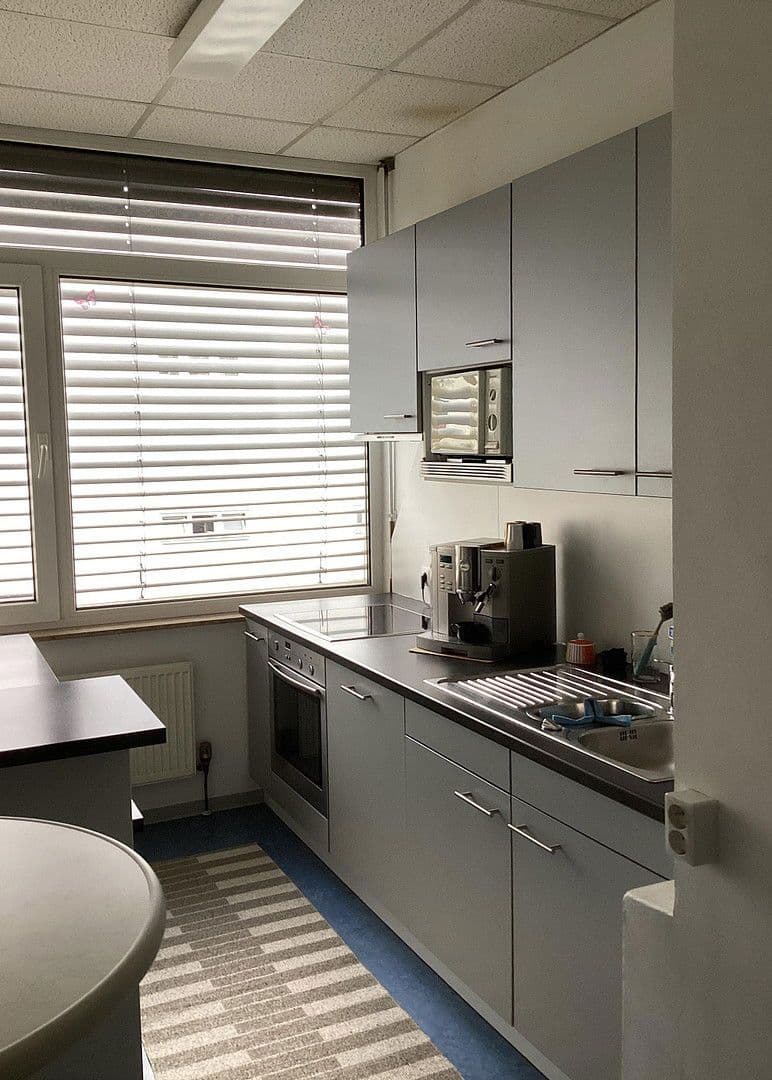 office to rent, 42 m², Winnenden, Baden-Württemberg office to rent, 42 m², Winnenden, Baden-Württemberg