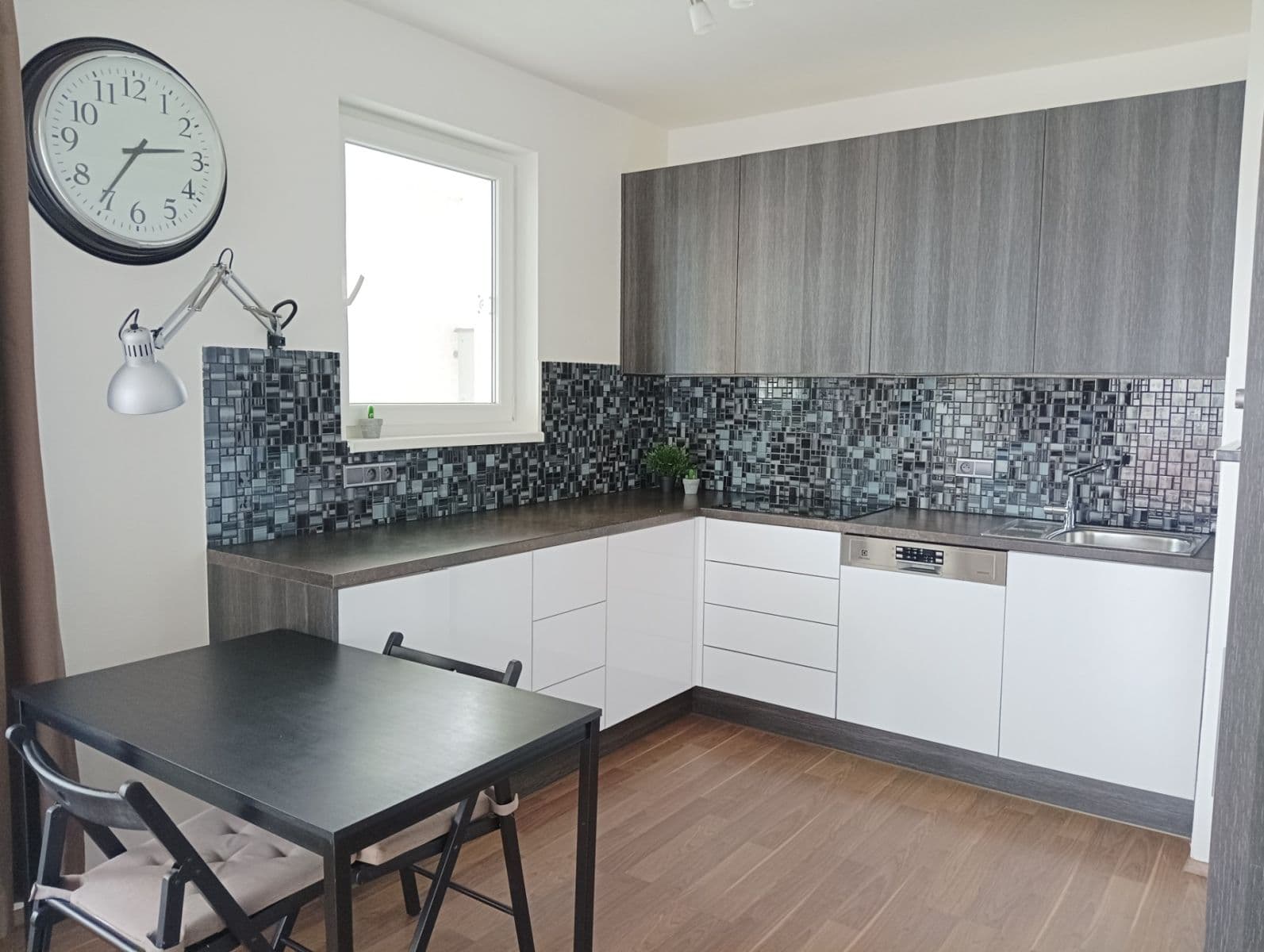 1 bedroom with open-plan kitchen flat to rent, 57 m², Modenská, Prague, Prague 1 bedroom with open-plan kitchen flat to rent, 57 m², Modenská, Prague, Prague