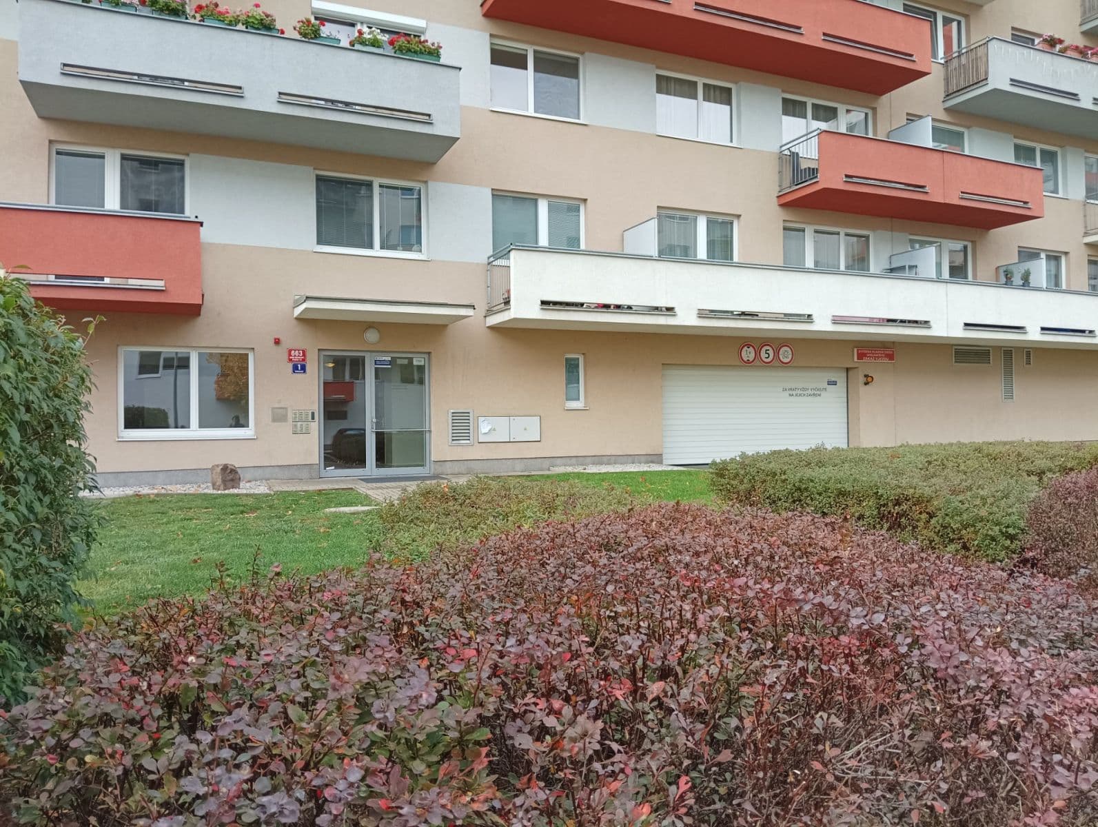 1 bedroom with open-plan kitchen flat to rent, 57 m², Modenská, Prague, Prague 1 bedroom with open-plan kitchen flat to rent, 57 m², Modenská, Prague, Prague