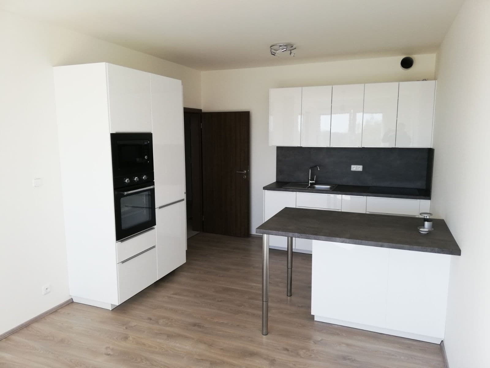 1 bedroom with open-plan kitchen flat to rent, 54 m², Honzíkova, Prague, Prague 1 bedroom with open-plan kitchen flat to rent, 54 m², Honzíkova, Prague, Prague