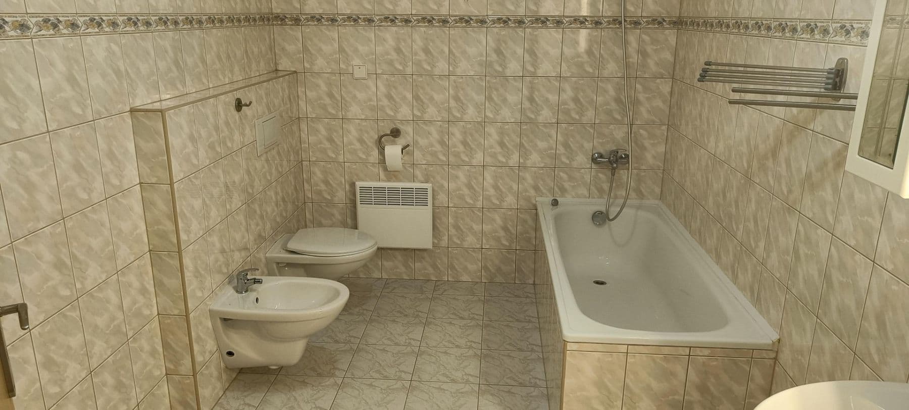 1 bedroom with open-plan kitchen flat to rent, 45 m², Hronovická, Pardubice, Pardubický Region 1 bedroom with open-plan kitchen flat to rent, 45 m², Hronovická, Pardubice, Pardubický Region