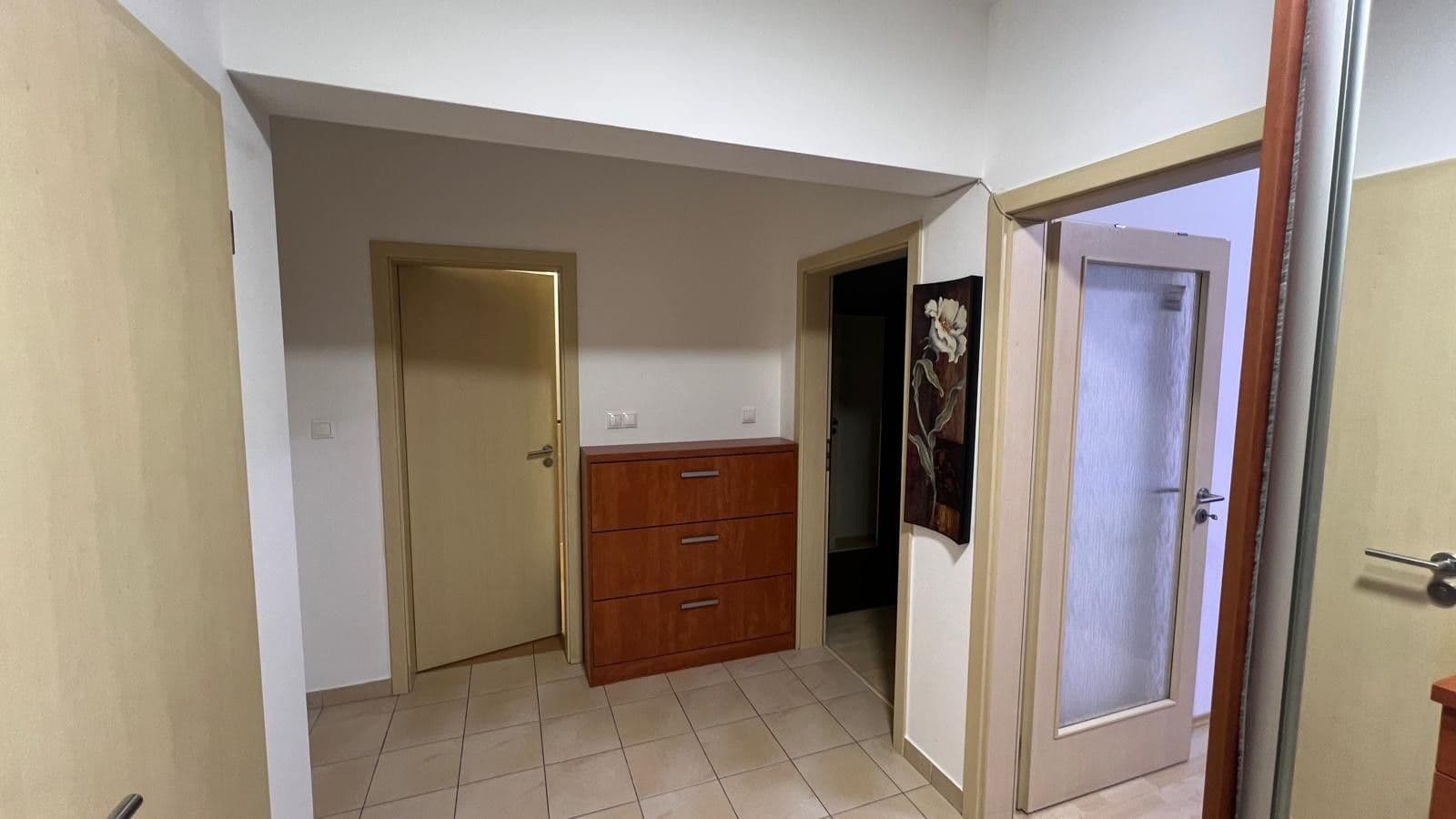 2 bedroom with open-plan kitchen flat to rent, 78 m², Athénská, Prague, Prague 2 bedroom with open-plan kitchen flat to rent, 78 m², Athénská, Prague, Prague