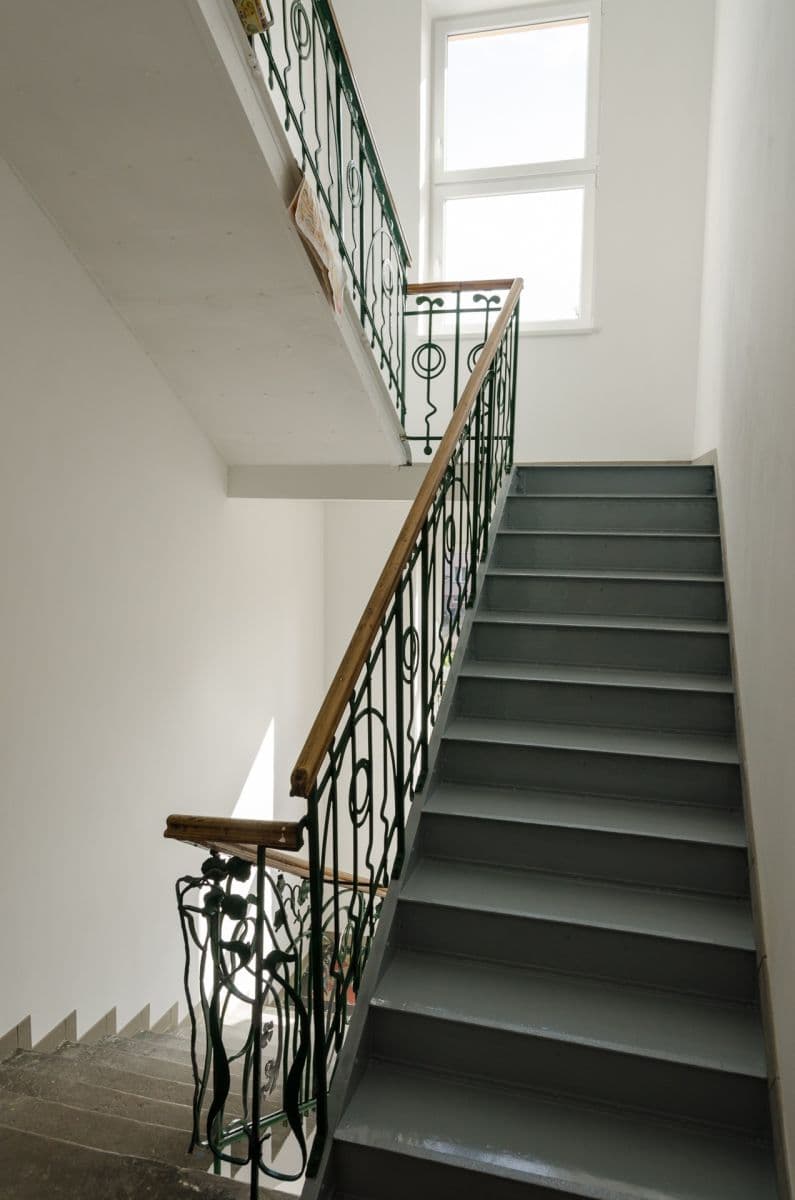 1 bedroom with open-plan kitchen flat to rent, 35 m², Bratří Čapků, Hradec Králové, Královéhradecký Region 1 bedroom with open-plan kitchen flat to rent, 35 m², Bratří Čapků, Hradec Králové, Královéhradecký Region