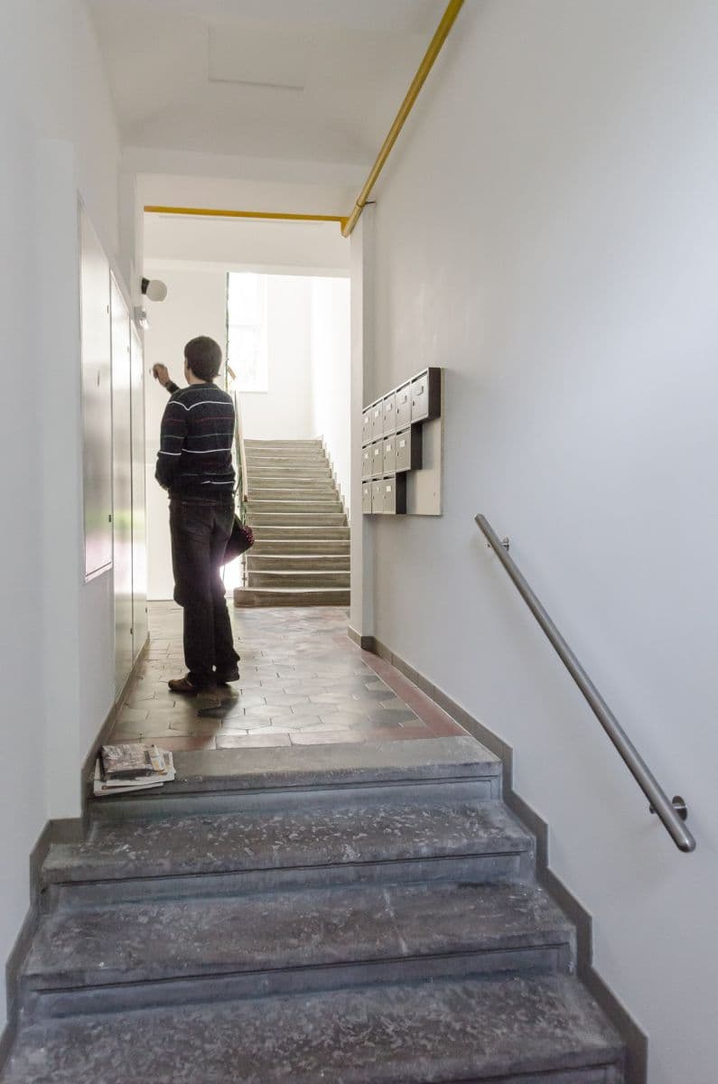 1 bedroom with open-plan kitchen flat to rent, 35 m², Bratří Čapků, Hradec Králové, Královéhradecký Region 1 bedroom with open-plan kitchen flat to rent, 35 m², Bratří Čapků, Hradec Králové, Královéhradecký Region