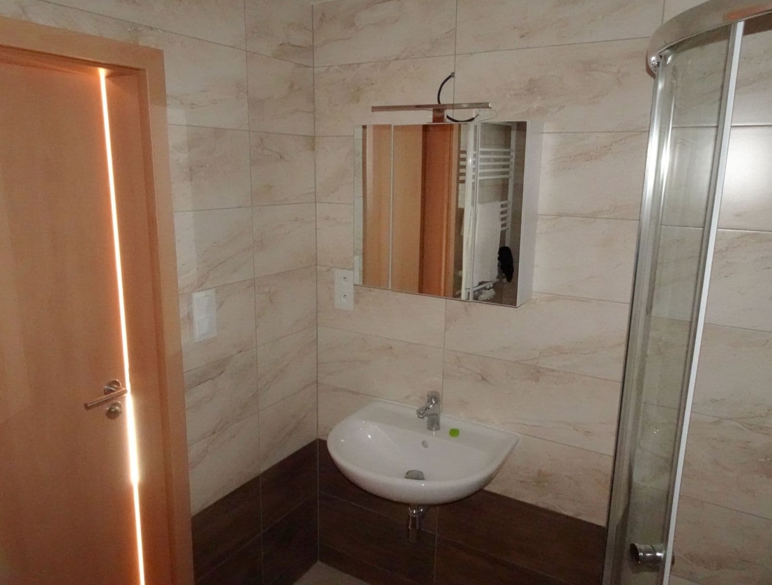 2 bedroom with open-plan kitchen flat to rent, 63 m², Miloše Havla, Prague, Prague 2 bedroom with open-plan kitchen flat to rent, 63 m², Miloše Havla, Prague, Prague