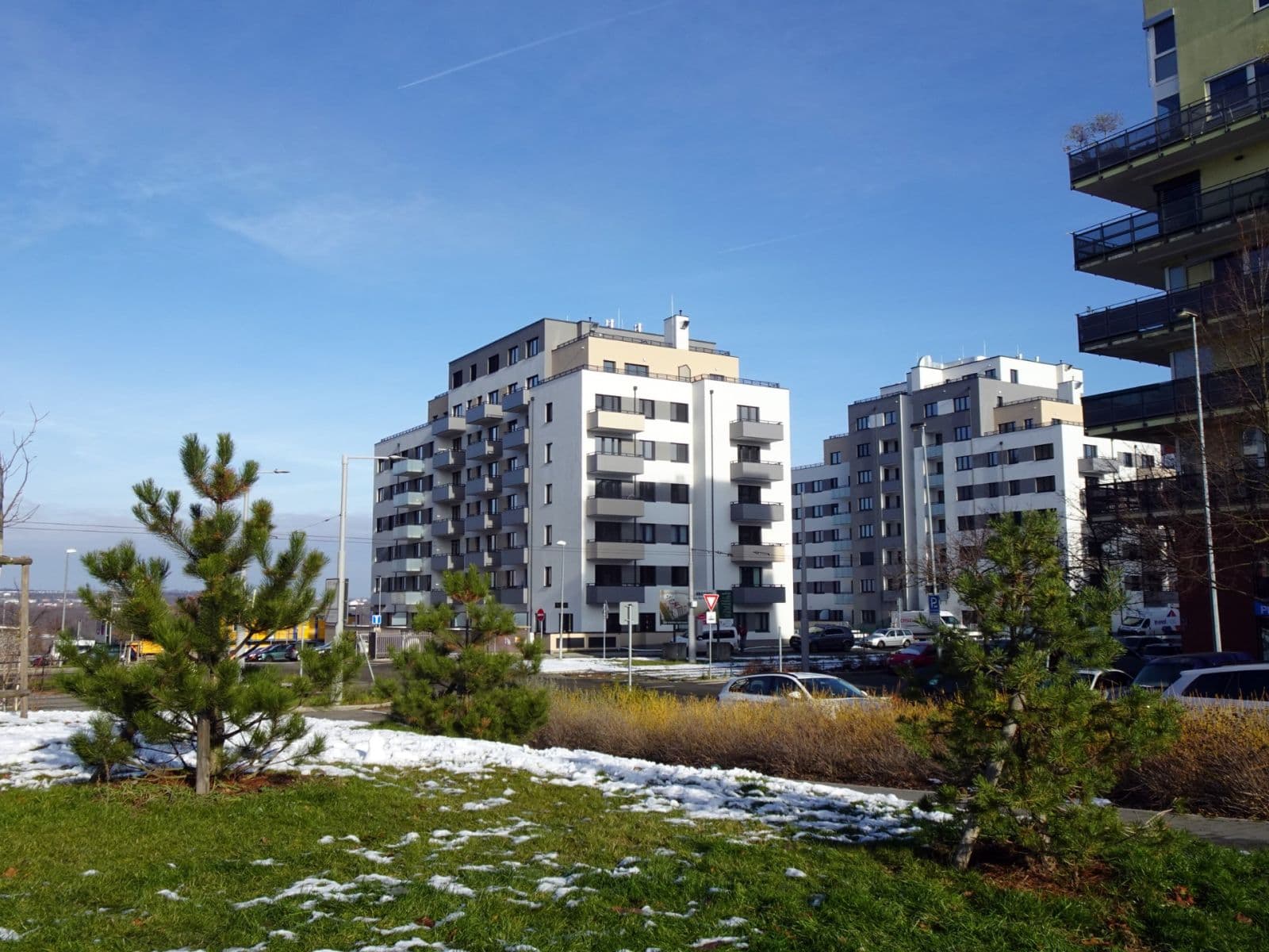 2 bedroom with open-plan kitchen flat to rent, 63 m², Miloše Havla, Prague, Prague 2 bedroom with open-plan kitchen flat to rent, 63 m², Miloše Havla, Prague, Prague