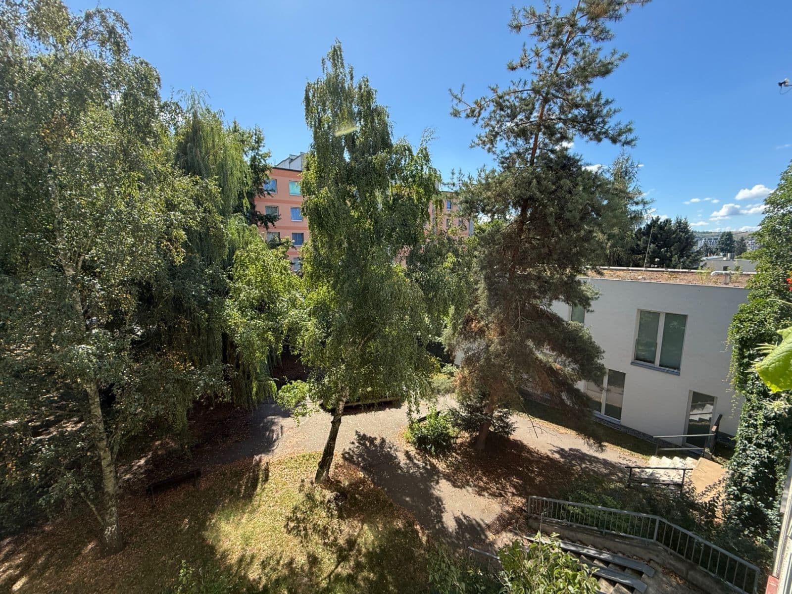 4 bedroom flat to rent, 96 m², Na Lysinách, Prague, Prague 4 bedroom flat to rent, 96 m², Na Lysinách, Prague, Prague