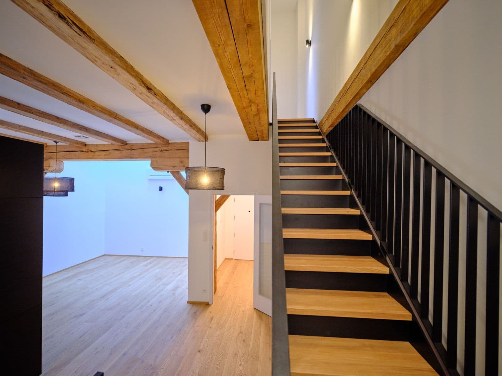 1 bedroom with open-plan kitchen flat to rent, 73 m², Bělehradská, Prague, Prague 1 bedroom with open-plan kitchen flat to rent, 73 m², Bělehradská, Prague, Prague