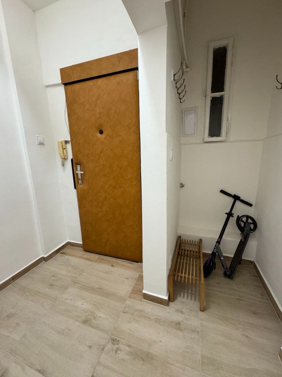 1 bedroom with open-plan kitchen flat to rent, 45 m², Jandova, Prague, Prague 1 bedroom with open-plan kitchen flat to rent, 45 m², Jandova, Prague, Prague