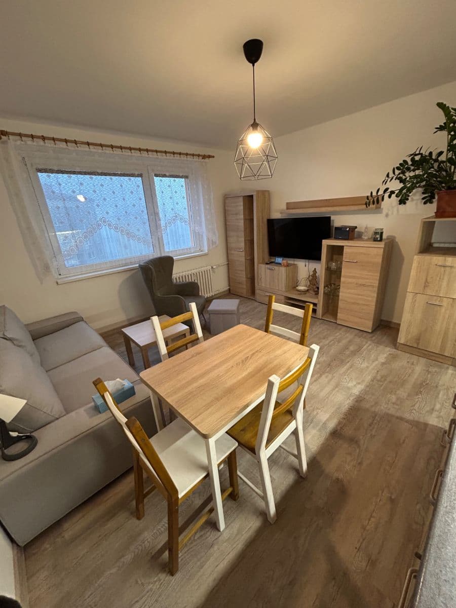 1 bedroom with open-plan kitchen flat to rent, 42 m², Rabasova, Ústí nad Labem, Ústecký Region 1 bedroom with open-plan kitchen flat to rent, 42 m², Rabasova, Ústí nad Labem, Ústecký Region