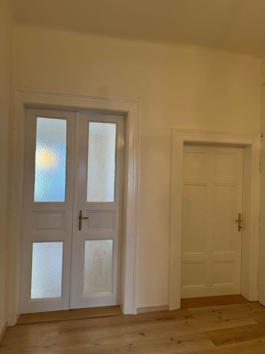 3 bedroom flat to rent, 98 m², Šmeralova, Prague, Prague 3 bedroom flat to rent, 98 m², Šmeralova, Prague, Prague