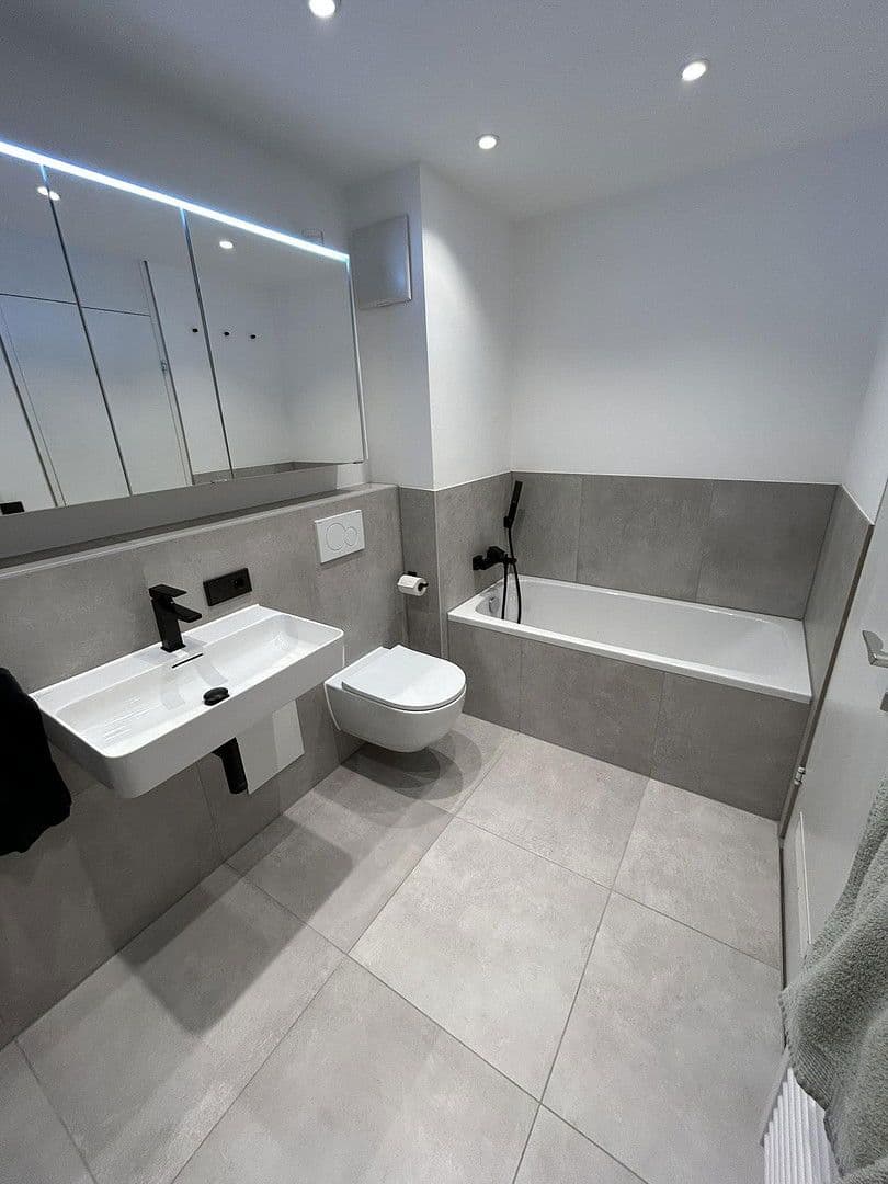 3 bedroom with open-plan kitchen flat for sale, 112 m², Friedrichshafen, Baden-Württemberg 3 bedroom with open-plan kitchen flat for sale, 112 m², Friedrichshafen, Baden-Württemberg