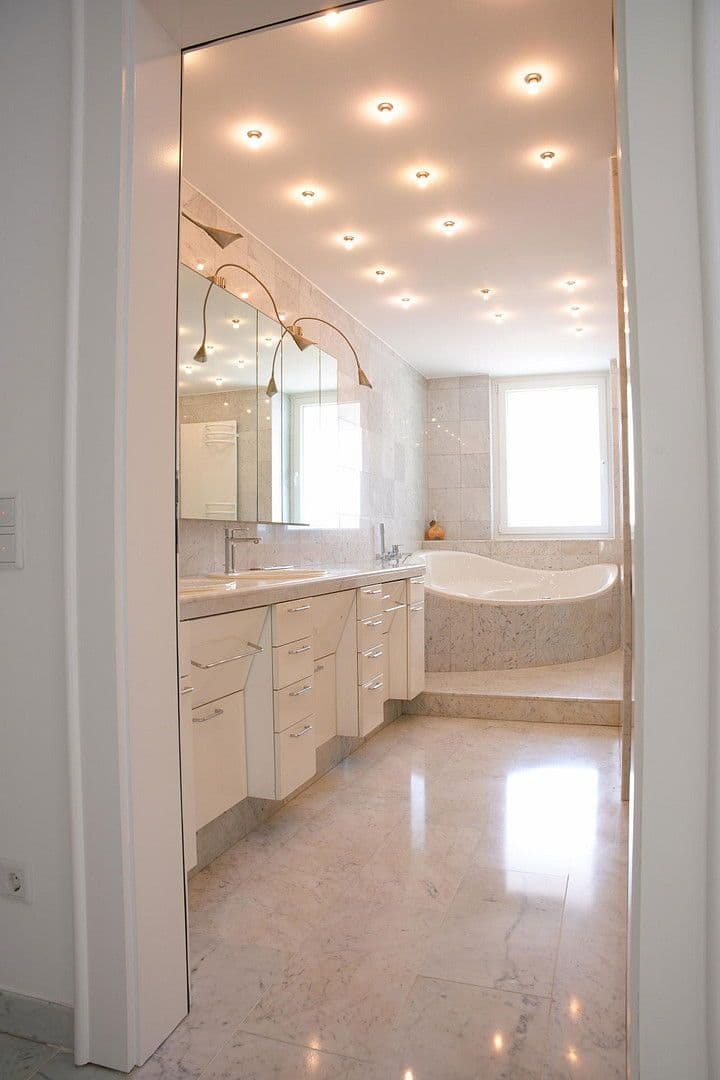 5 bedroom flat to rent, 218 m², Berthastraße 6, Bochum, North Rhine-Westphalia 5 bedroom flat to rent, 218 m², Berthastraße 6, Bochum, North Rhine-Westphalia