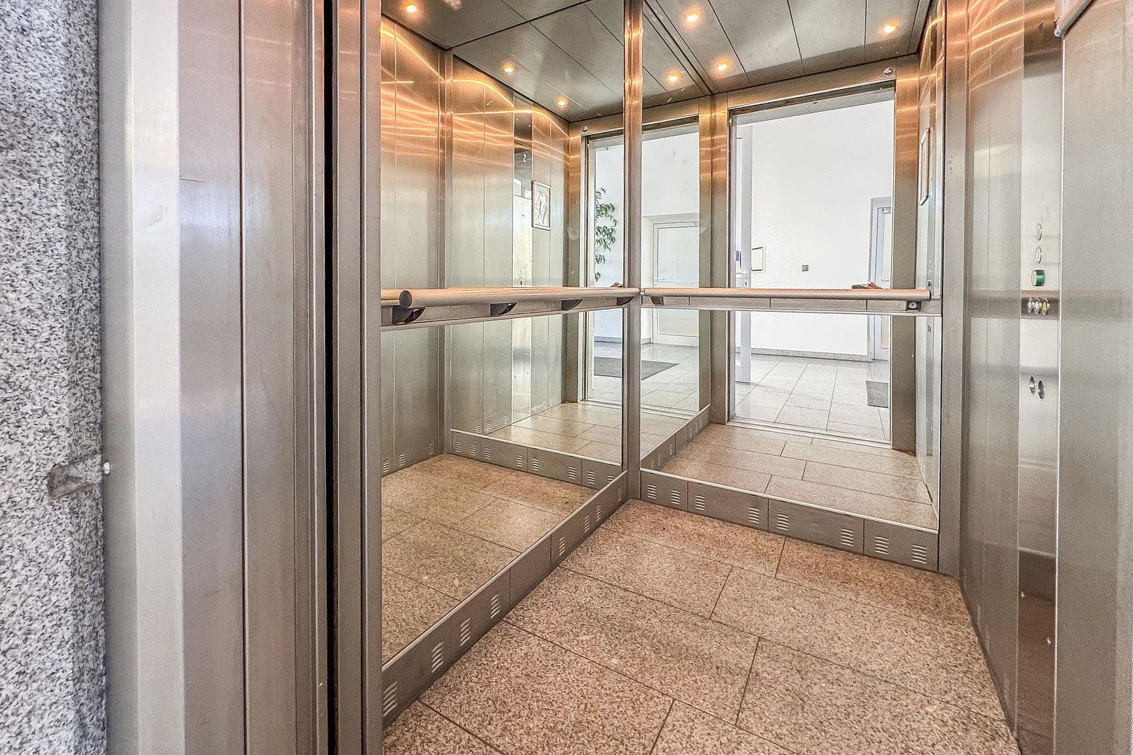 non-residential property to rent, 240 m², Stockumer Straße 28, Witten, North Rhine-Westphalia non-residential property to rent, 240 m², Stockumer Straße 28, Witten, North Rhine-Westphalia