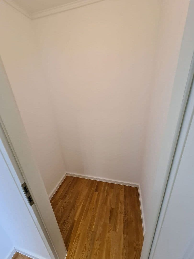 1 bedroom flat to rent, 40 m², Münchnerstr., Kr. München - Unterhaching, Bavaria 1 bedroom flat to rent, 40 m², Münchnerstr., Kr. München - Unterhaching, Bavaria