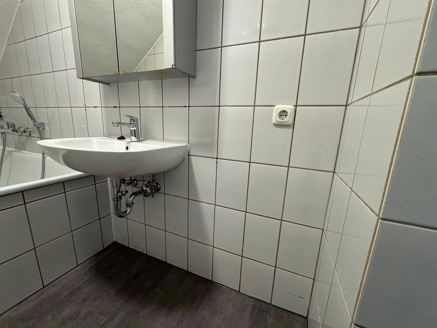 Studio flat to rent, 40 m², Hanielstraße 31, Essen, North Rhine-Westphalia Studio flat to rent, 40 m², Hanielstraße 31, Essen, North Rhine-Westphalia