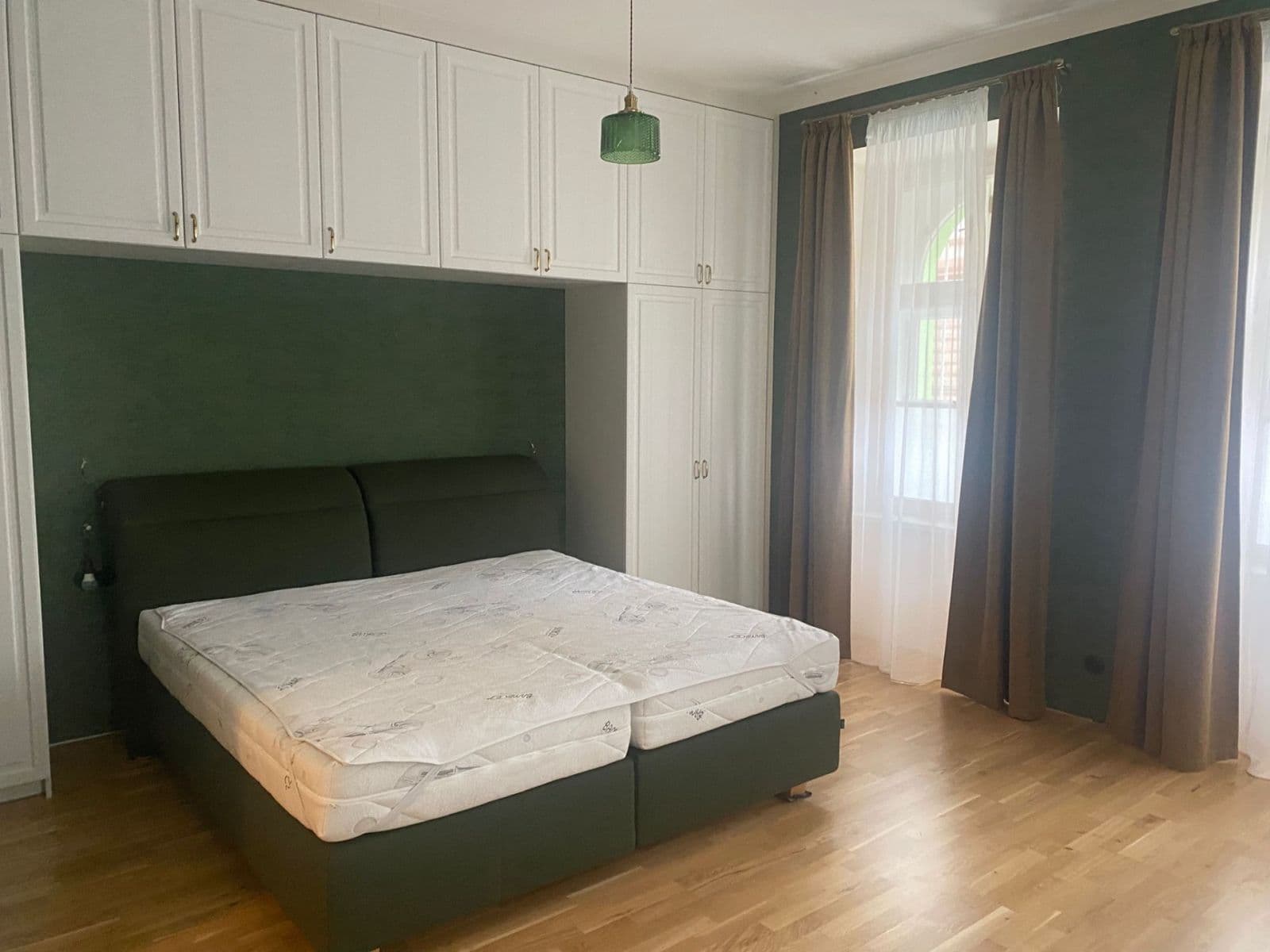 1 bedroom with open-plan kitchen flat to rent, 68 m², Peckova, Prague, Prague 1 bedroom with open-plan kitchen flat to rent, 68 m², Peckova, Prague, Prague