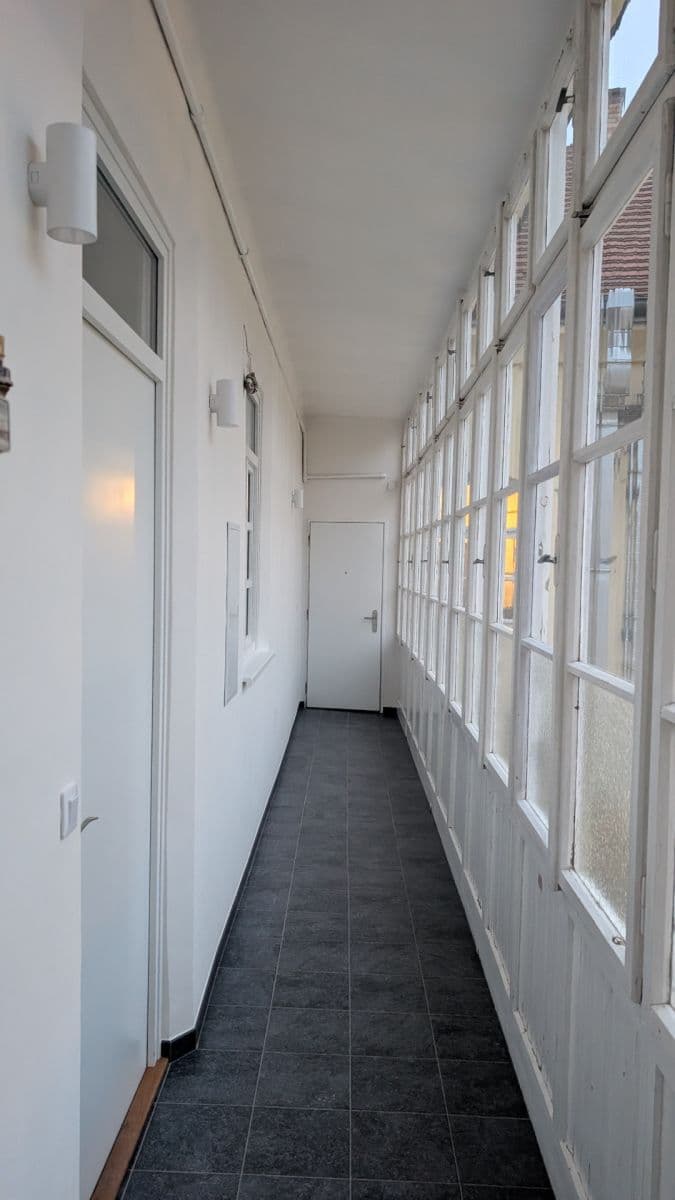 1 bedroom flat to rent, 68 m², Vodičkova, Prague, Prague 1 bedroom flat to rent, 68 m², Vodičkova, Prague, Prague