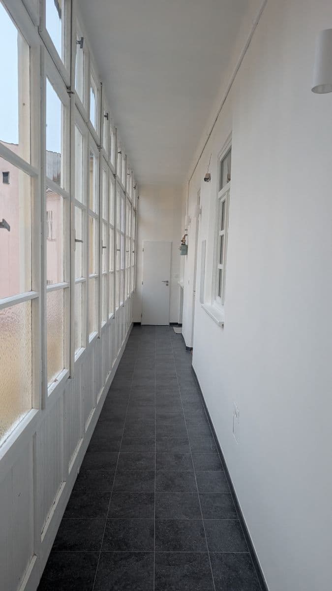 1 bedroom flat to rent, 68 m², Vodičkova, Prague, Prague 1 bedroom flat to rent, 68 m², Vodičkova, Prague, Prague