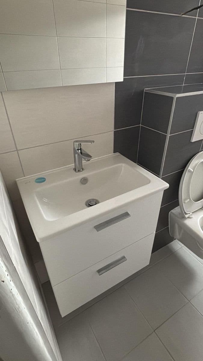 2 bedroom with open-plan kitchen flat to rent, 64 m², Sídliště, Staňkovice, Ústecký Region 2 bedroom with open-plan kitchen flat to rent, 64 m², Sídliště, Staňkovice, Ústecký Region