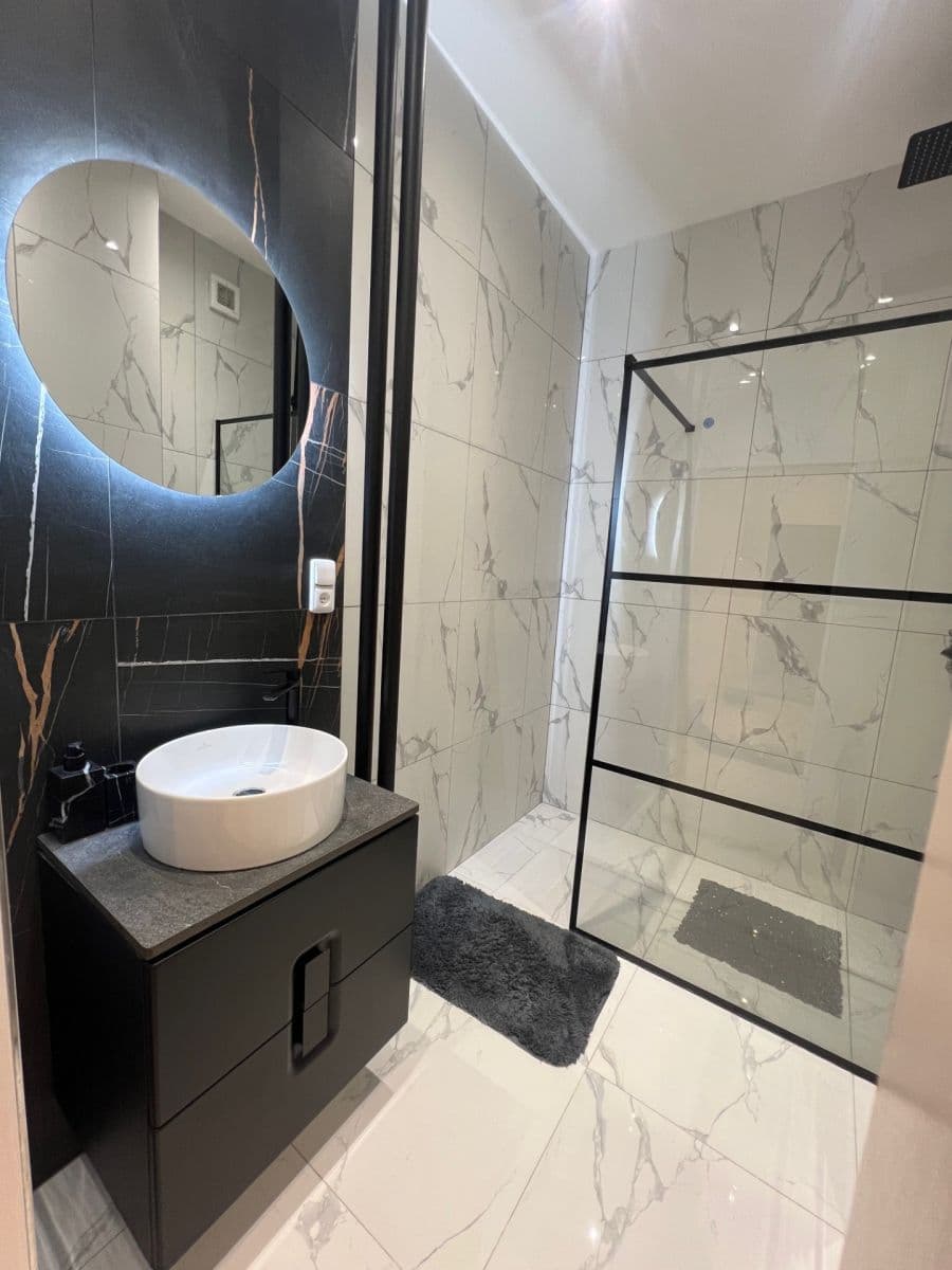 1 bedroom with open-plan kitchen flat to rent, 68 m², Peckova, Prague, Prague 1 bedroom with open-plan kitchen flat to rent, 68 m², Peckova, Prague, Prague