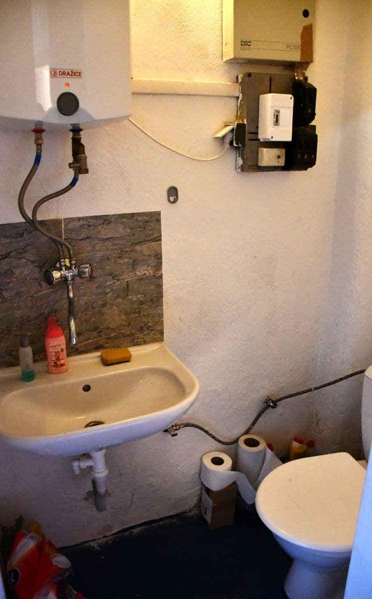 non-residential property to rent, 200 m², Dobronická, Prague, Prague non-residential property to rent, 200 m², Dobronická, Prague, Prague