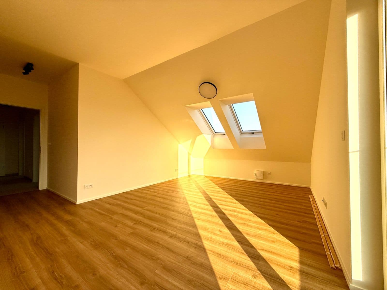 2 bedroom with open-plan kitchen flat to rent, 58 m², Rýznerova, Únětice, Středočeský Region 2 bedroom with open-plan kitchen flat to rent, 58 m², Rýznerova, Únětice, Středočeský Region