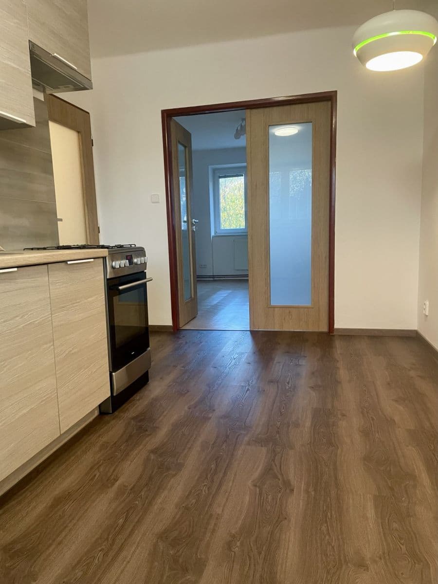 2 bedroom flat to rent, 55 m², Dašická, Pardubice, Pardubický Region 2 bedroom flat to rent, 55 m², Dašická, Pardubice, Pardubický Region