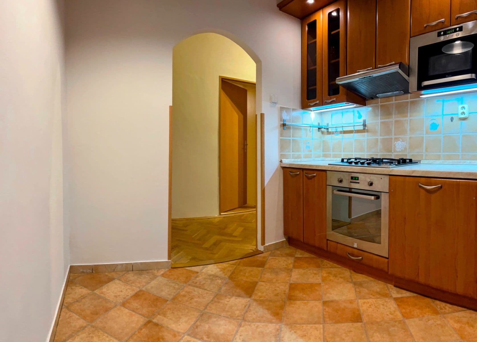 3 bedroom flat to rent, 63 m², Vršní, Prague, Prague 3 bedroom flat to rent, 63 m², Vršní, Prague, Prague