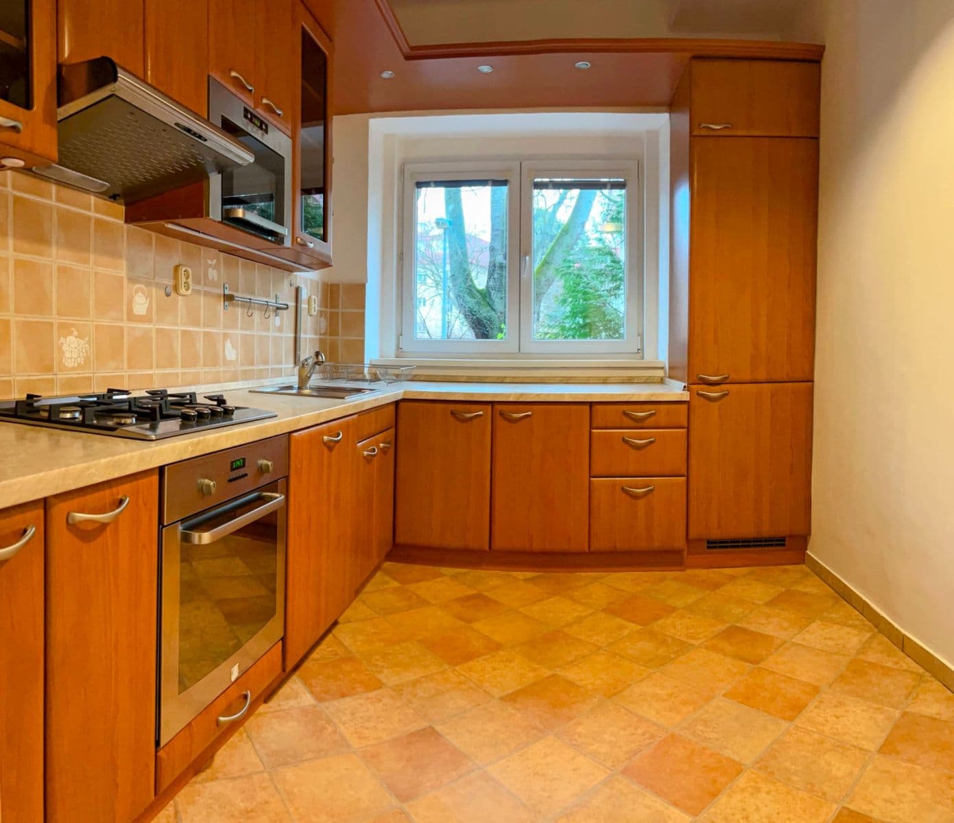 3 bedroom flat to rent, 63 m², Vršní, Prague, Prague 3 bedroom flat to rent, 63 m², Vršní, Prague, Prague