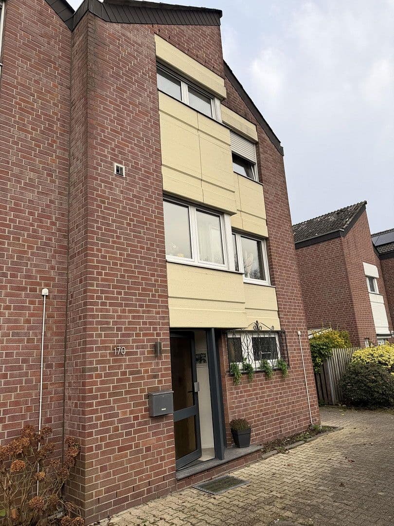 house for sale, 130 m², Mönchengladbach, North Rhine-Westphalia house for sale, 130 m², Mönchengladbach, North Rhine-Westphalia