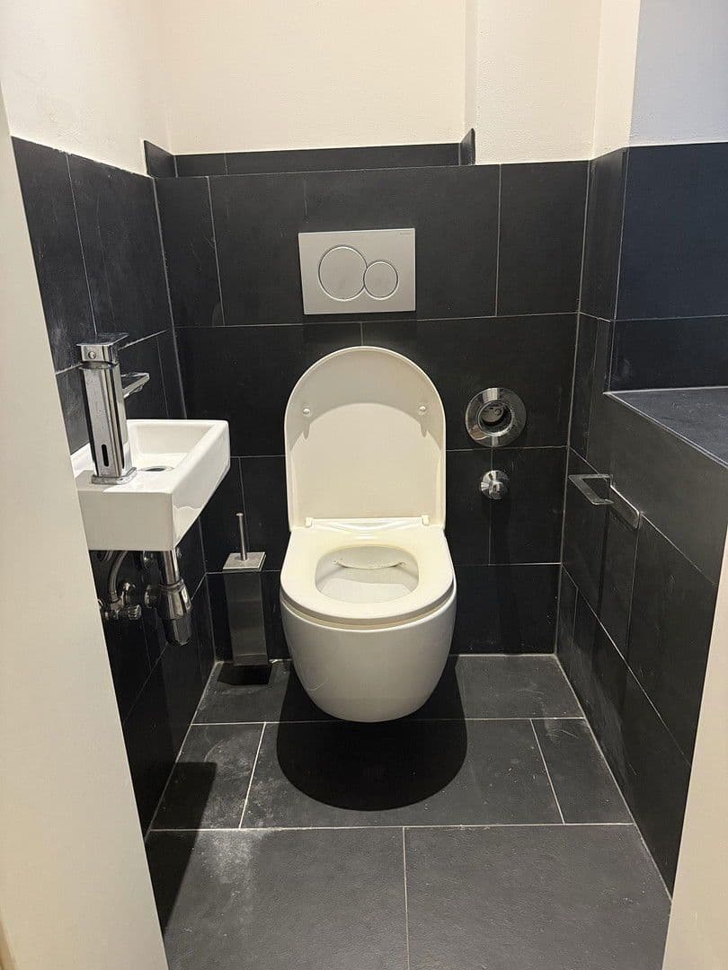 house to rent, 120 m², Frankfurt, Hesse house to rent, 120 m², Frankfurt, Hesse