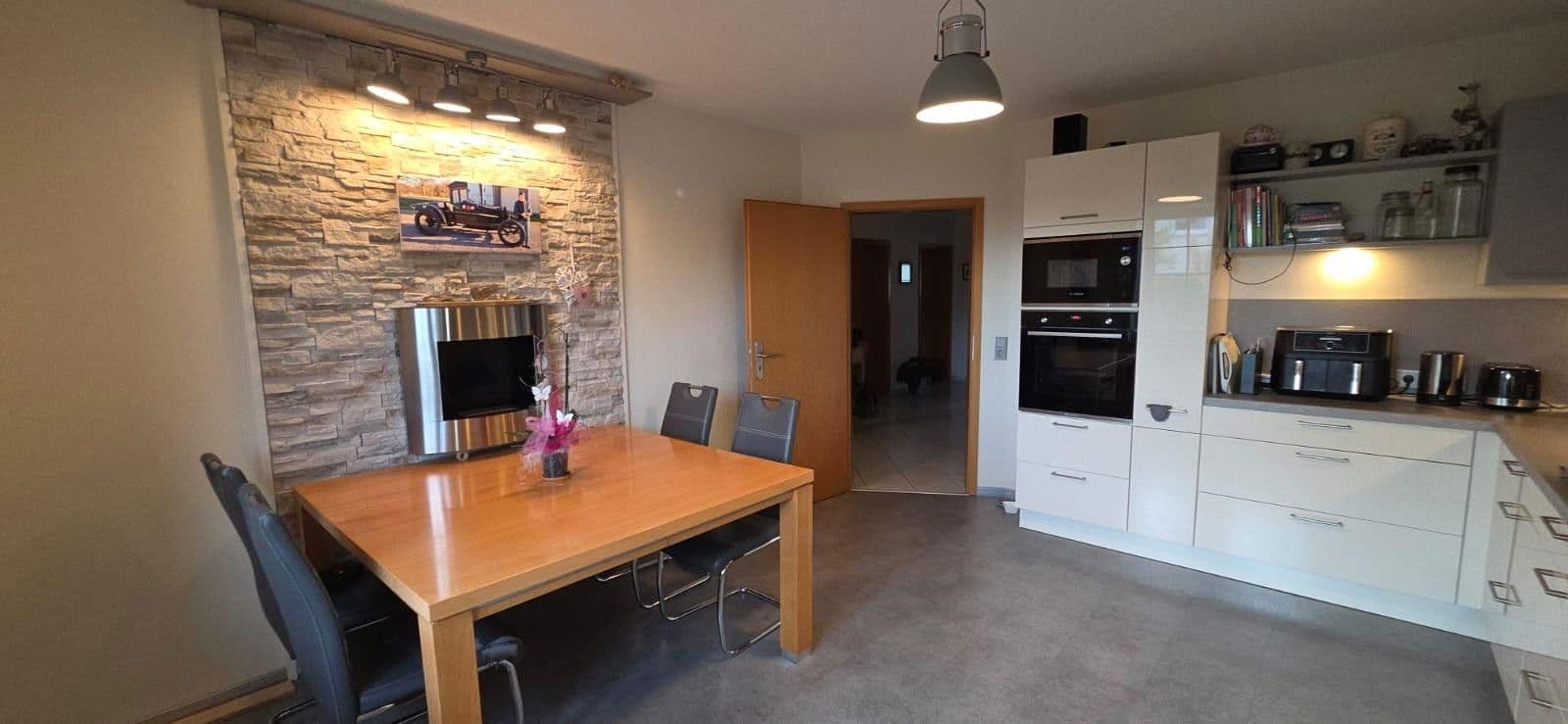 house for sale, 250 m², 6 Auf der Steine, Eschershausen, Lower Saxony house for sale, 250 m², 6 Auf der Steine, Eschershausen, Lower Saxony