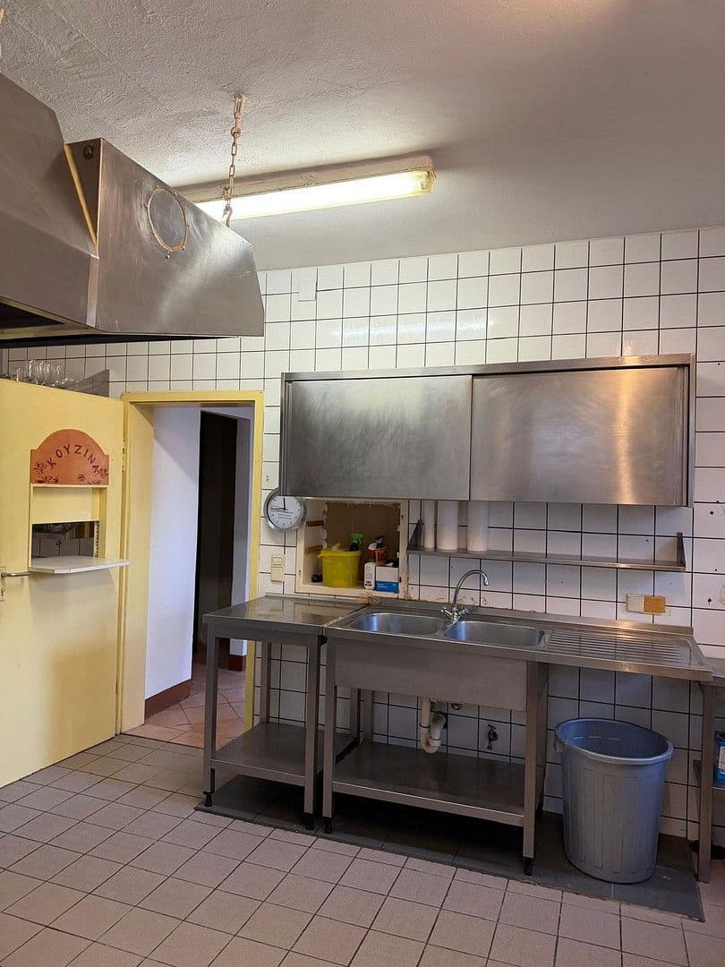 non-residential property to rent, 137 m², Dobler Str.14, Bad Herrenalb, Baden-Württemberg non-residential property to rent, 137 m², Dobler Str.14, Bad Herrenalb, Baden-Württemberg