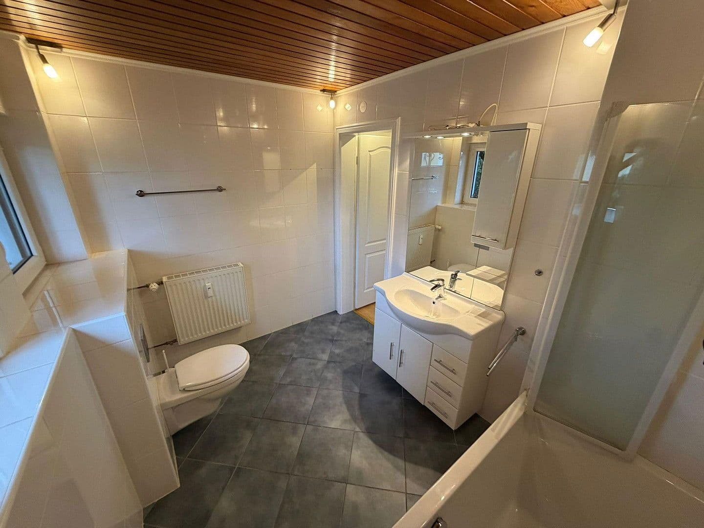 1 bedroom with open-plan kitchen flat to rent, 90 m², Gifhorn, Lower Saxony 1 bedroom with open-plan kitchen flat to rent, 90 m², Gifhorn, Lower Saxony