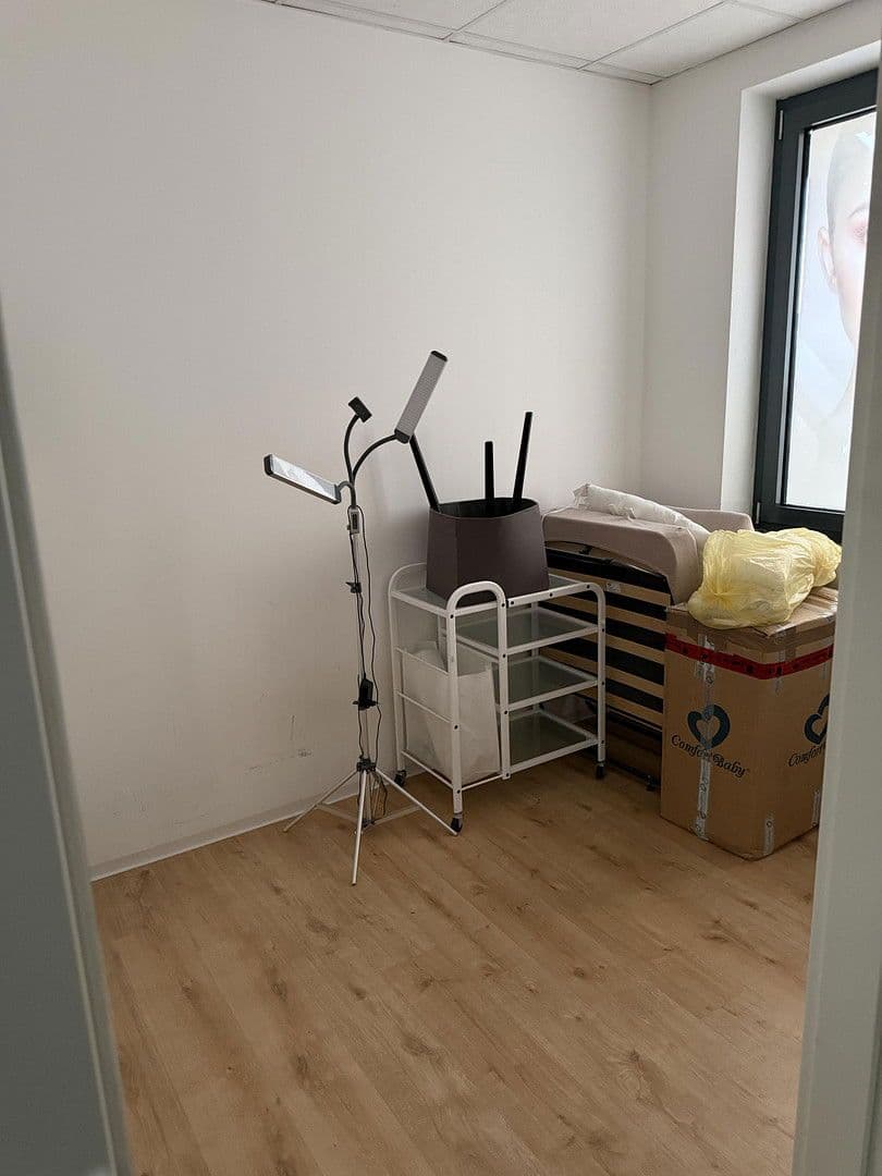 office to rent, 74 m², Max-Planck-Straße 17, Unterschleißheim, Bavaria office to rent, 74 m², Max-Planck-Straße 17, Unterschleißheim, Bavaria