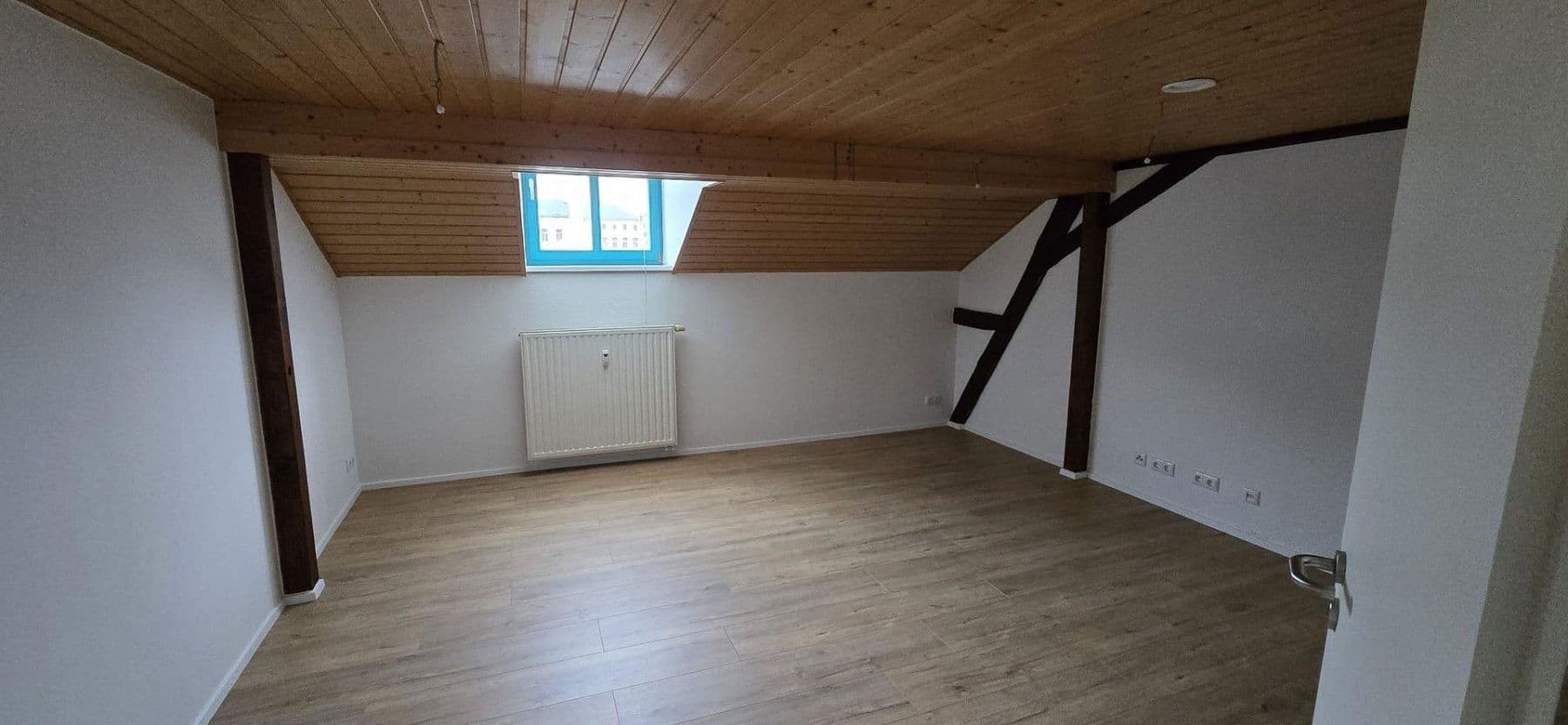 3 bedroom flat to rent, 108 m², Markt 5, Treuen, Saxony 3 bedroom flat to rent, 108 m², Markt 5, Treuen, Saxony